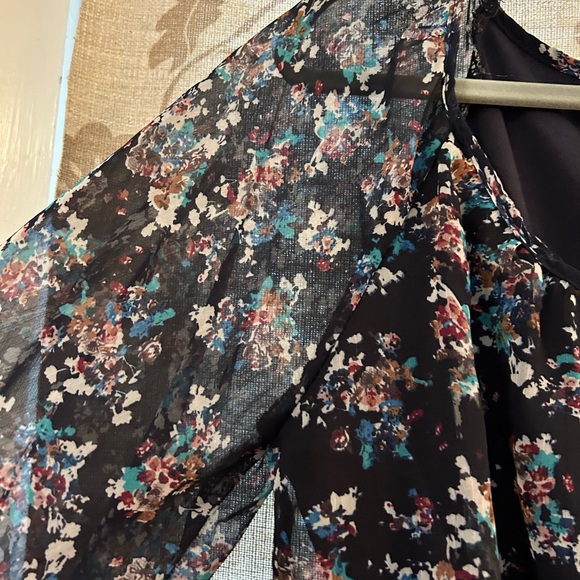 Rachael & Chloe layered floral sheer long sleeved dress - Picture 2 of 3